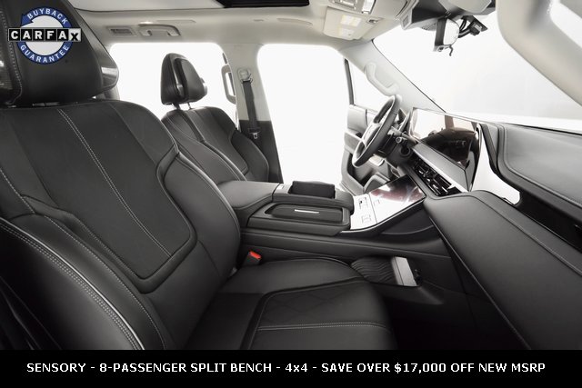 Used 2025 INFINITI QX80 Sensory image 11