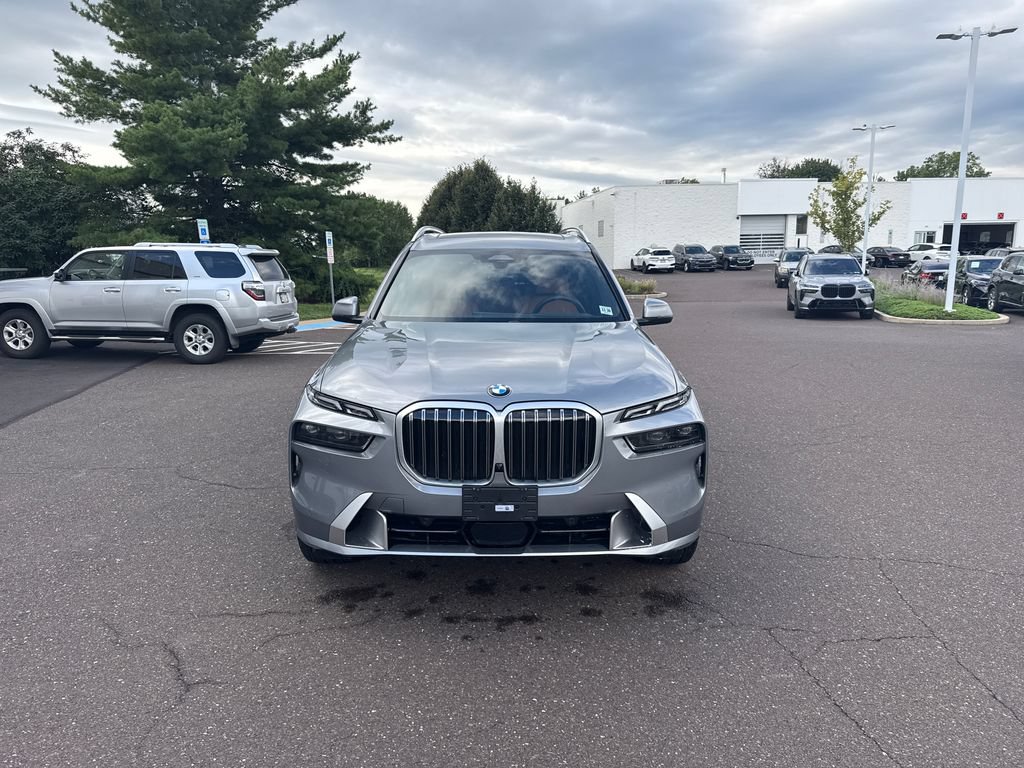 Used 2026 BMW X7 xDrive40i AWD/4WD image 8