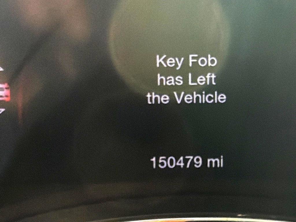 Used 2018 Dodge Durango SXT w/ 3rd Row Seating Group RWD image 17