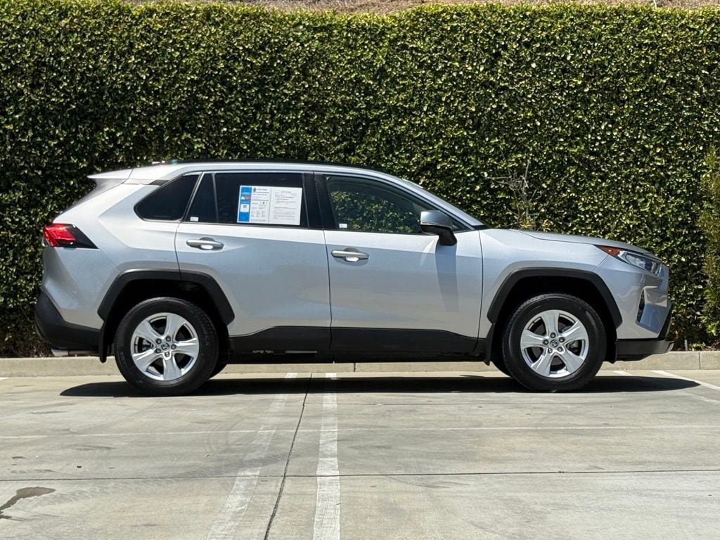 Used 2021 Toyota RAV4 XLE FWD image 9