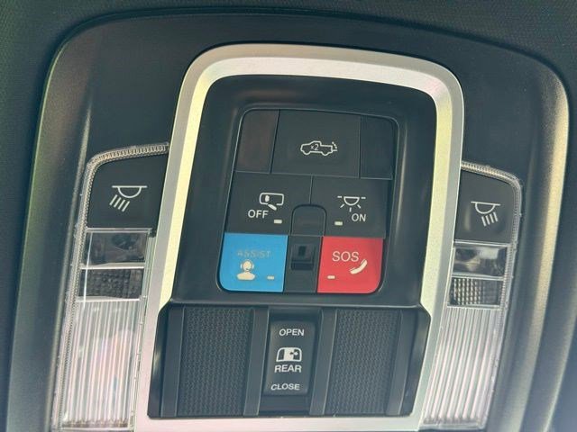 New 2026 RAM 2500 Laramie AWD/4WD image 28