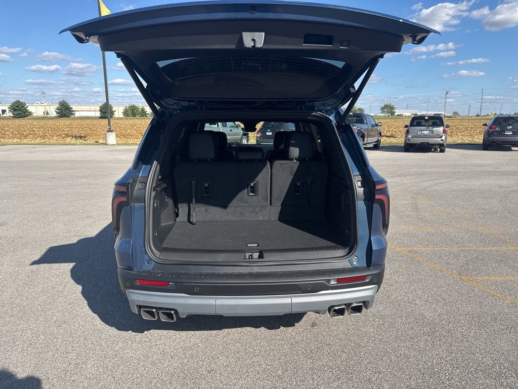 New 2026 Chevrolet Traverse Z71 w/ Driver Confidence Package image 17