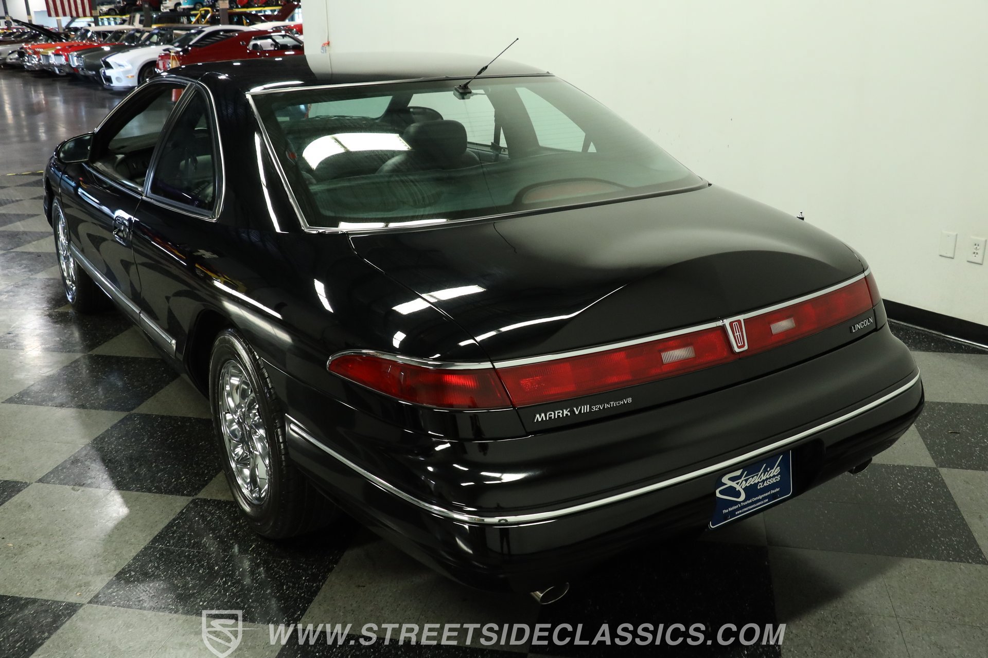 Used 1996 Lincoln Mark VIII RWD image 8