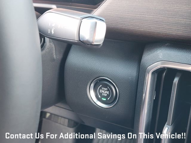 New 2026 GMC Acadia Denali w/ Super Cruise Package image 16