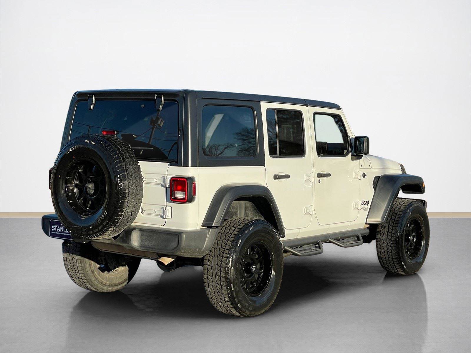 Used 2018 Jeep Wrangler Unlimited Sport S image 7