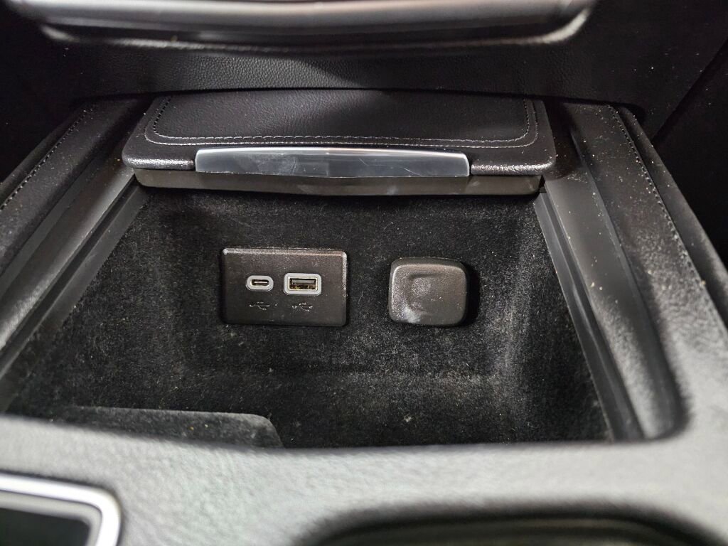 Used 2020 Cadillac XT4 Sport w/ Cold Weather Package image 31