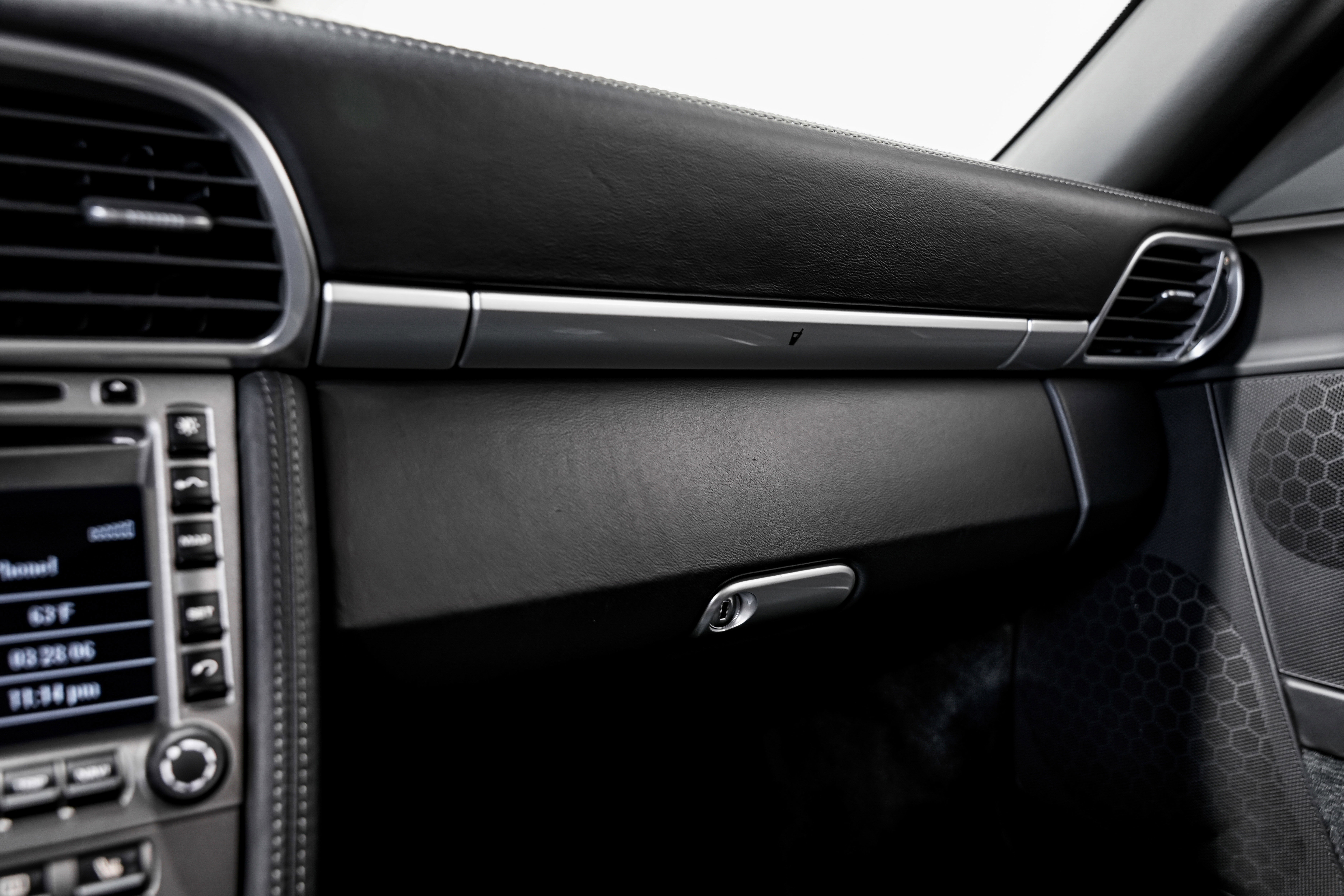 Used 2007 Porsche 911 Turbo image 16