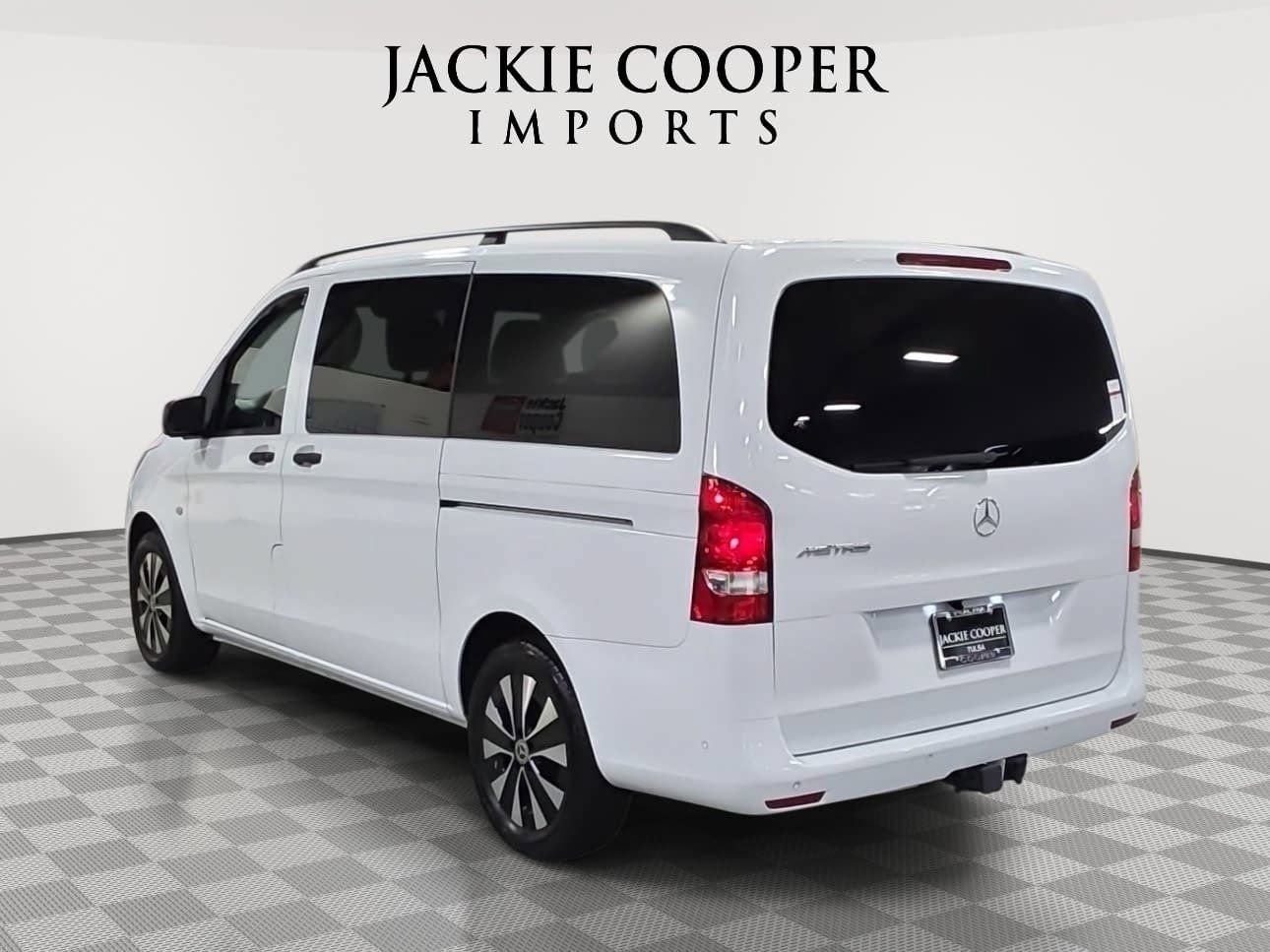 Used 2023 Mercedes-Benz Metris Passenger image 7