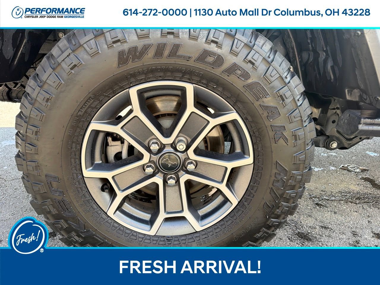 Certified 2025 Jeep Gladiator Mojave AWD/4WD image 22