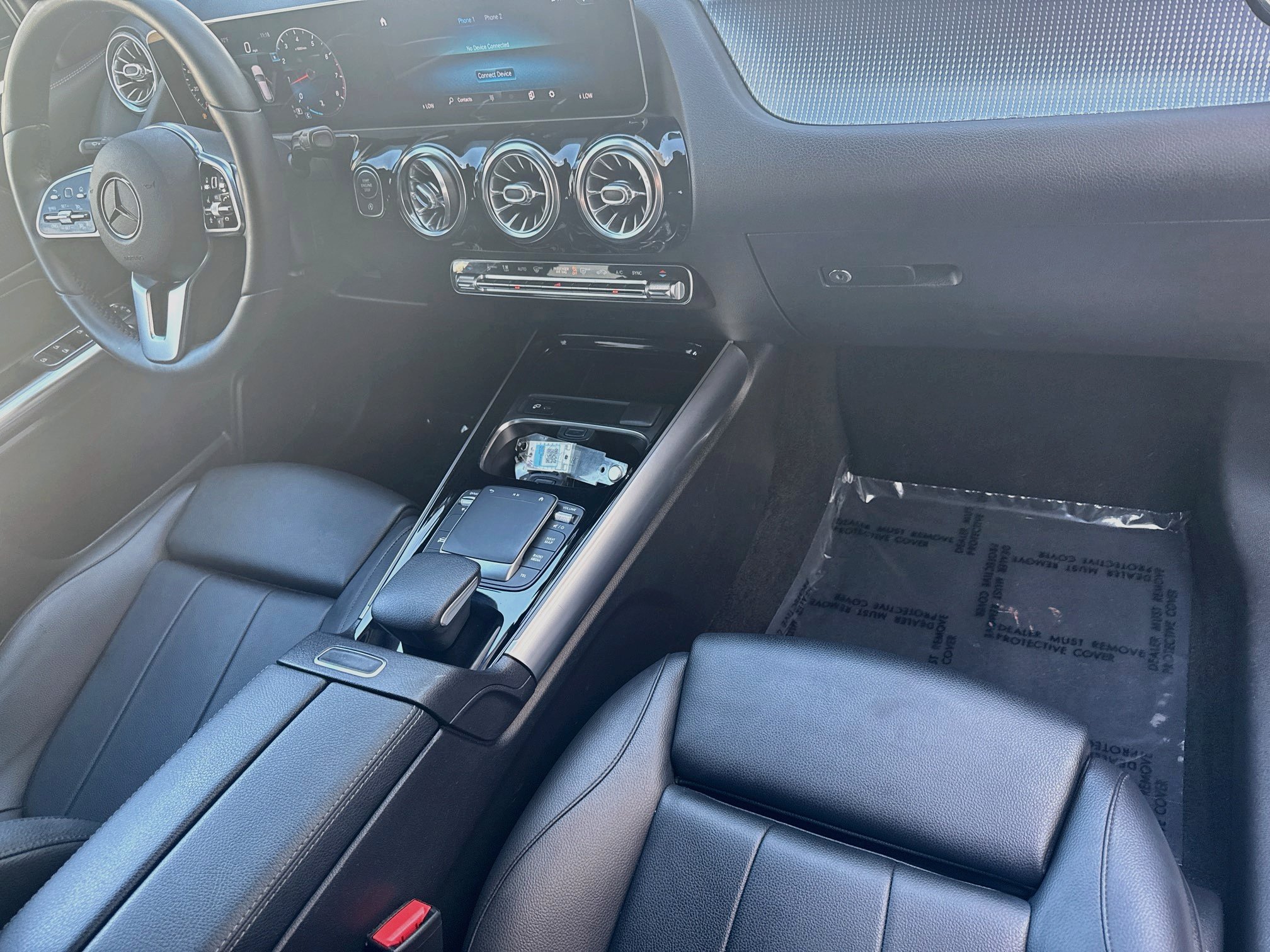 Used 2021 Mercedes-Benz GLA 250 4MATIC w/ Premium Package image 32