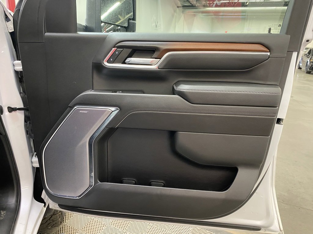 Used 2024 GMC Sierra 3500 Denali w/ Denali Reserve Package image 29