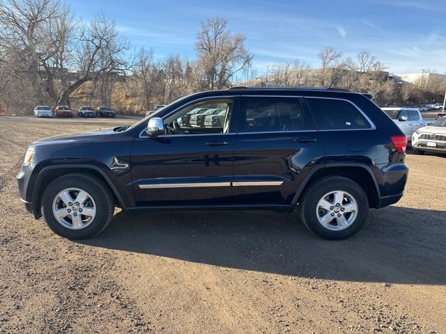 Used 2013 Jeep Grand Cherokee Laredo w/ Laredo E Group image 2