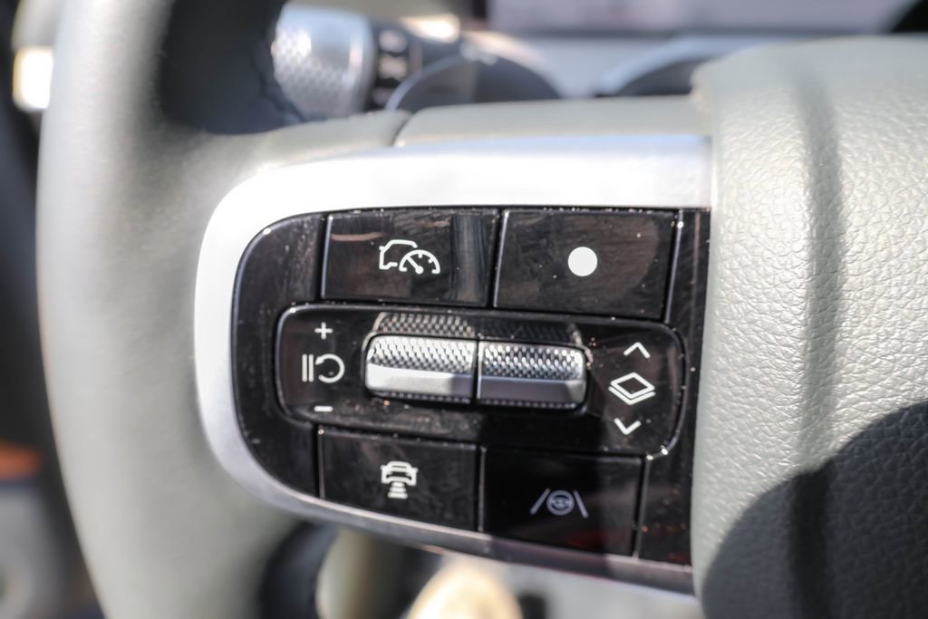 Used 2025 Genesis GV80 2.5T Advanced image 24