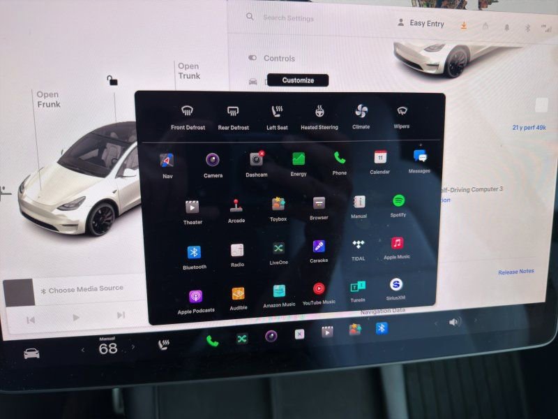 Used 2021 Tesla Model Y Performance image 17