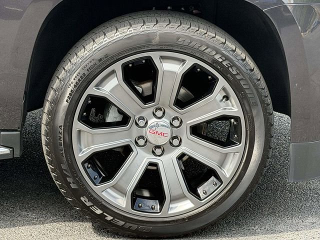 Used 2016 GMC Yukon Denali w/ Open Road Package AWD/4WD image 5