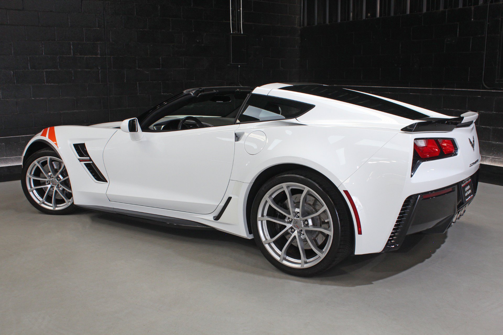 Used 2019 Chevrolet Corvette Grand Sport RWD image 15