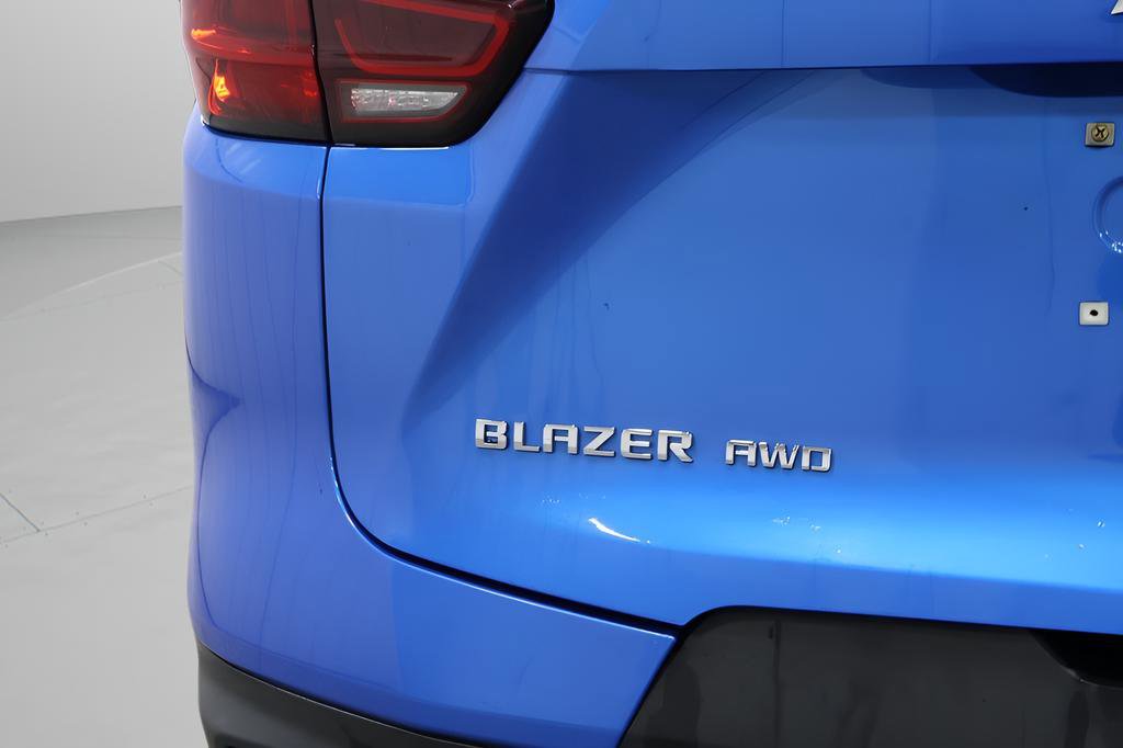 Used 2025 Chevrolet Blazer LT image 34