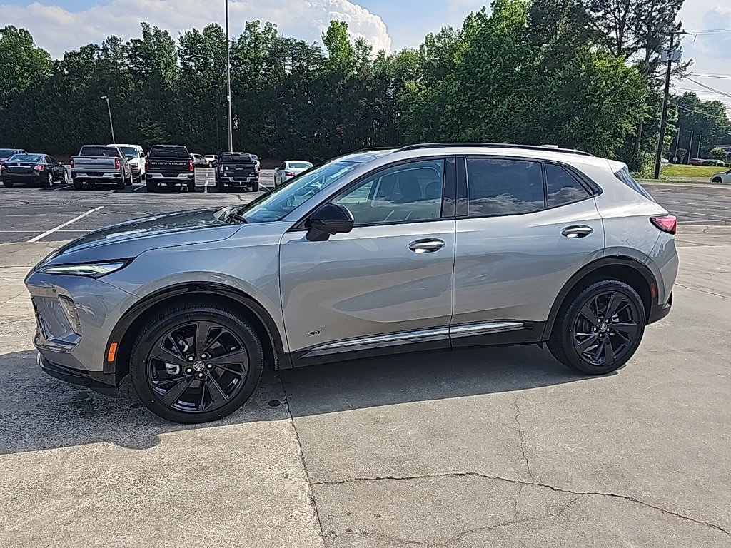 New 2025 Buick Envision Sport Touring image 4