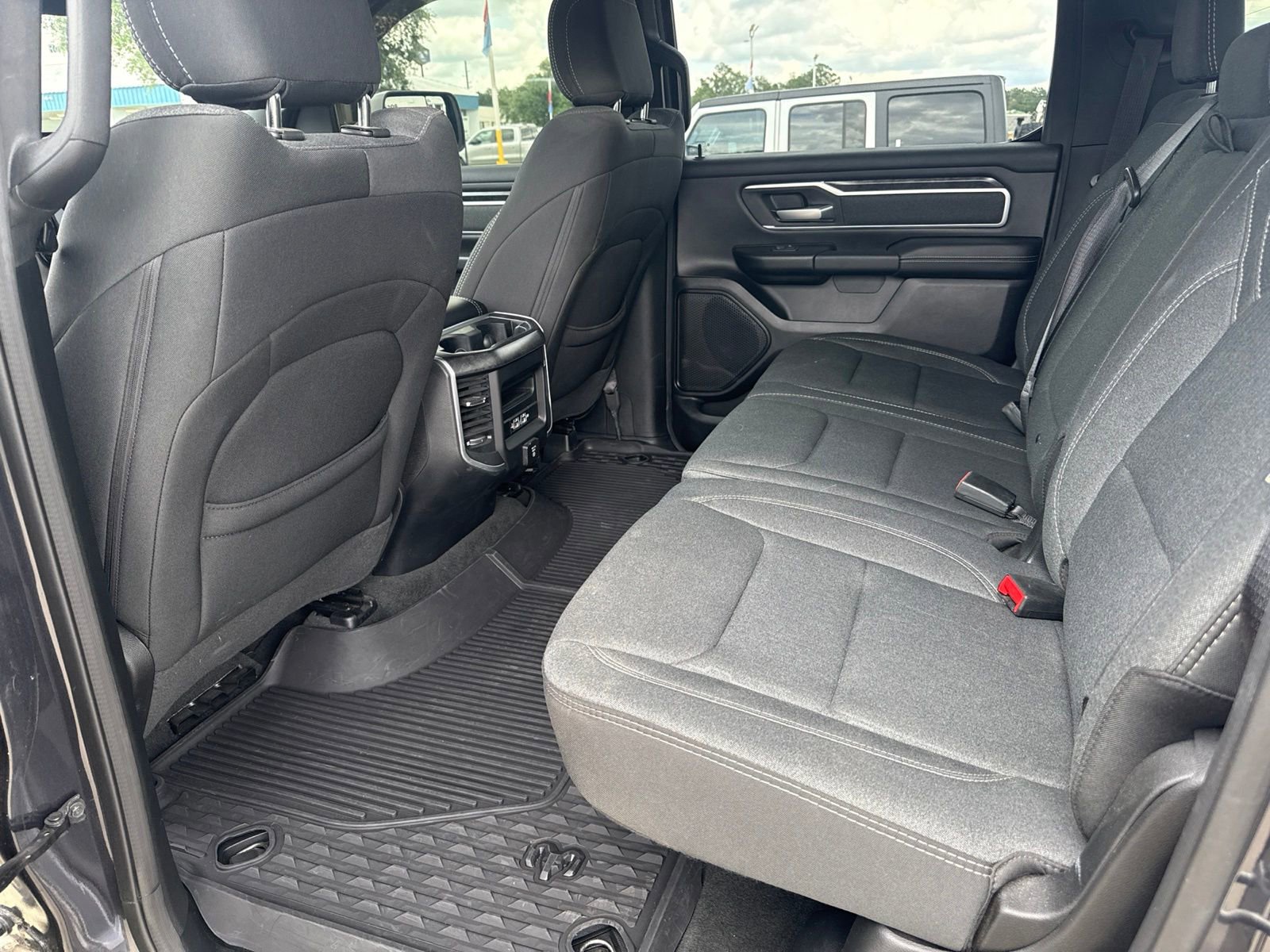 Used 2020 RAM 1500 Big Horn AWD/4WD image 13
