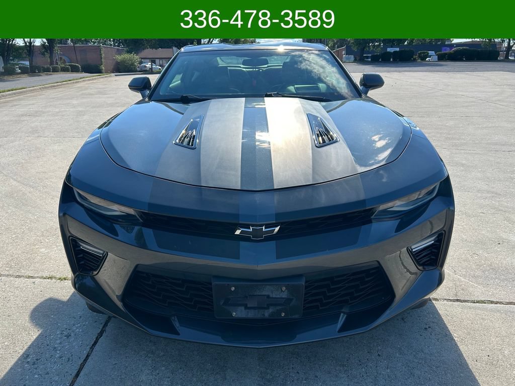 Used 2018 Chevrolet Camaro SS RWD image 8