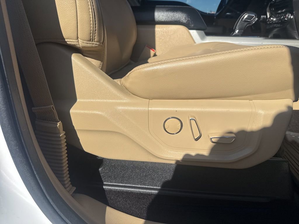 Used 2016 Ford F150 Lariat w/ Equipment Group 501A Mid image 35