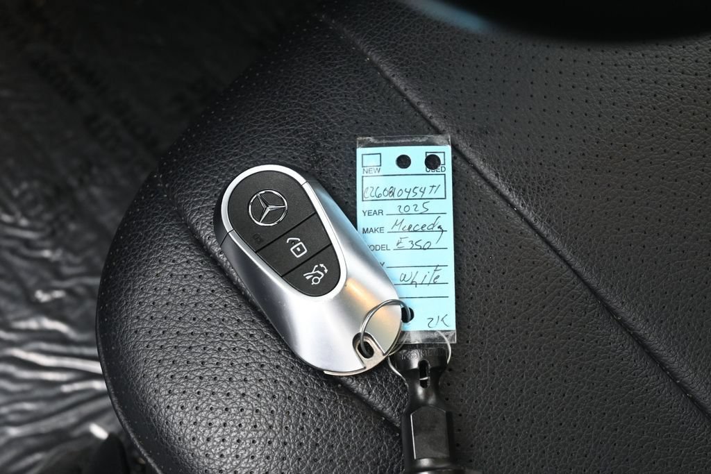 Used 2025 Mercedes-Benz E 350 Sedan image 21