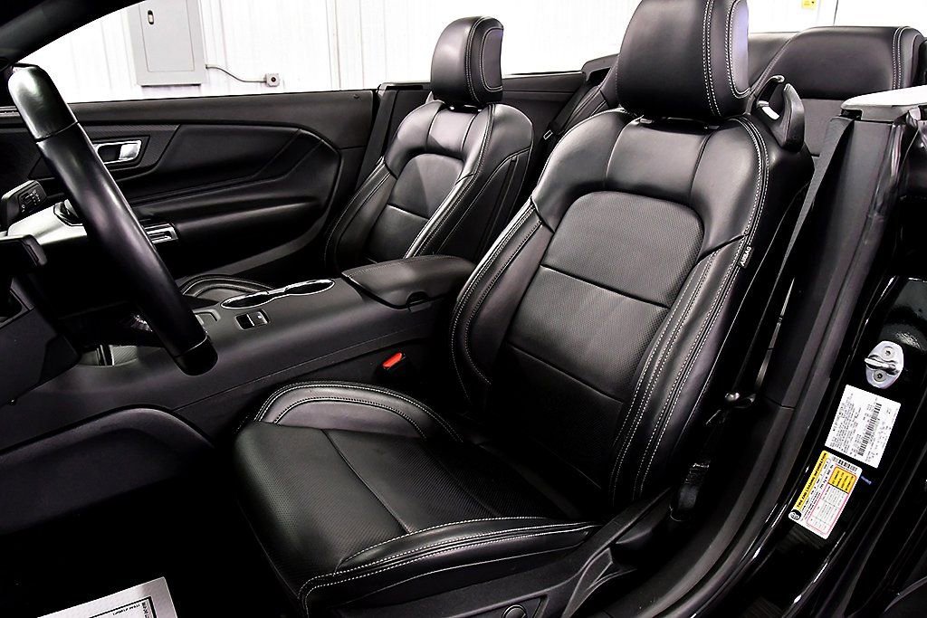 Used 2025 Ford Mustang Premium image 23