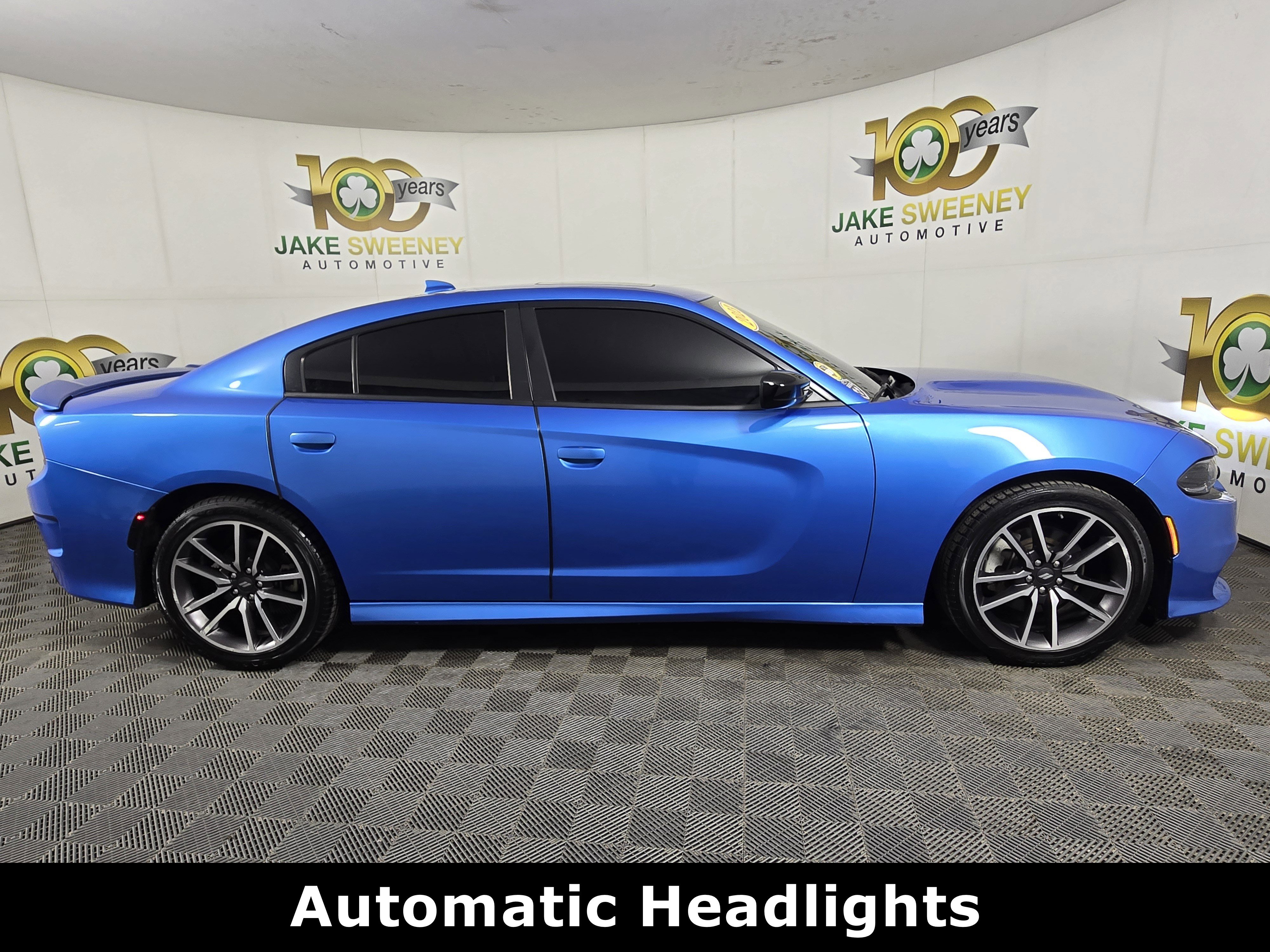Used 2023 Dodge Charger R/T w/ Navigation & Travel Group RWD image 10
