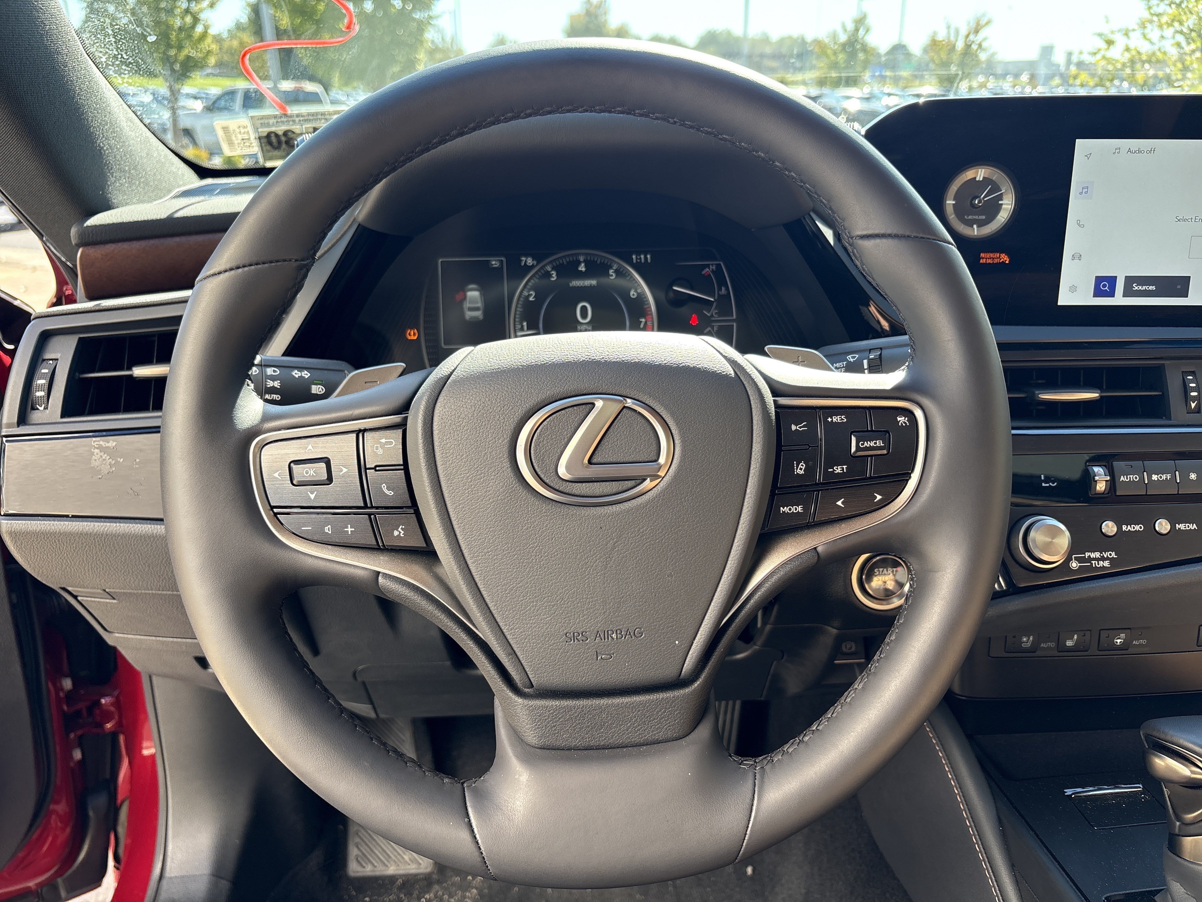 Used 2025 Lexus ES 350 w/ Premium Package FWD image 18