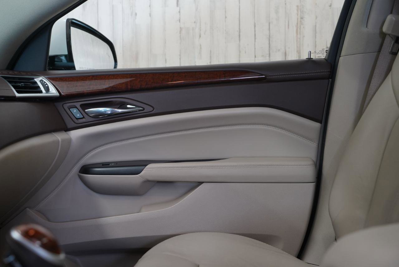 Used 2016 Cadillac SRX Luxury FWD image 29