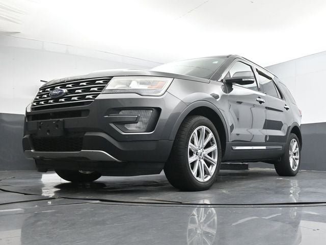 Used 2017 Ford Explorer Limited image 33