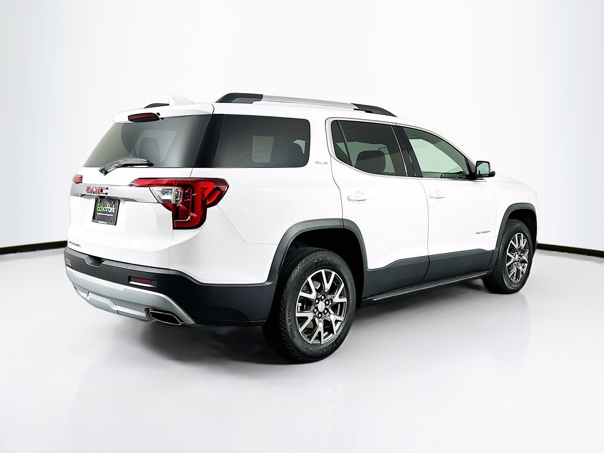 Used 2023 GMC Acadia SLE w/ Driver Convenience Package image 9