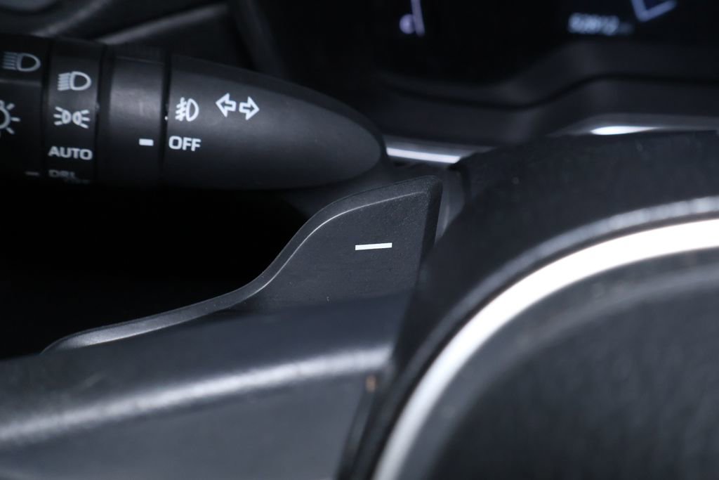 Used 2023 Toyota Corolla Cross XSE w/ Convenience Package image 24