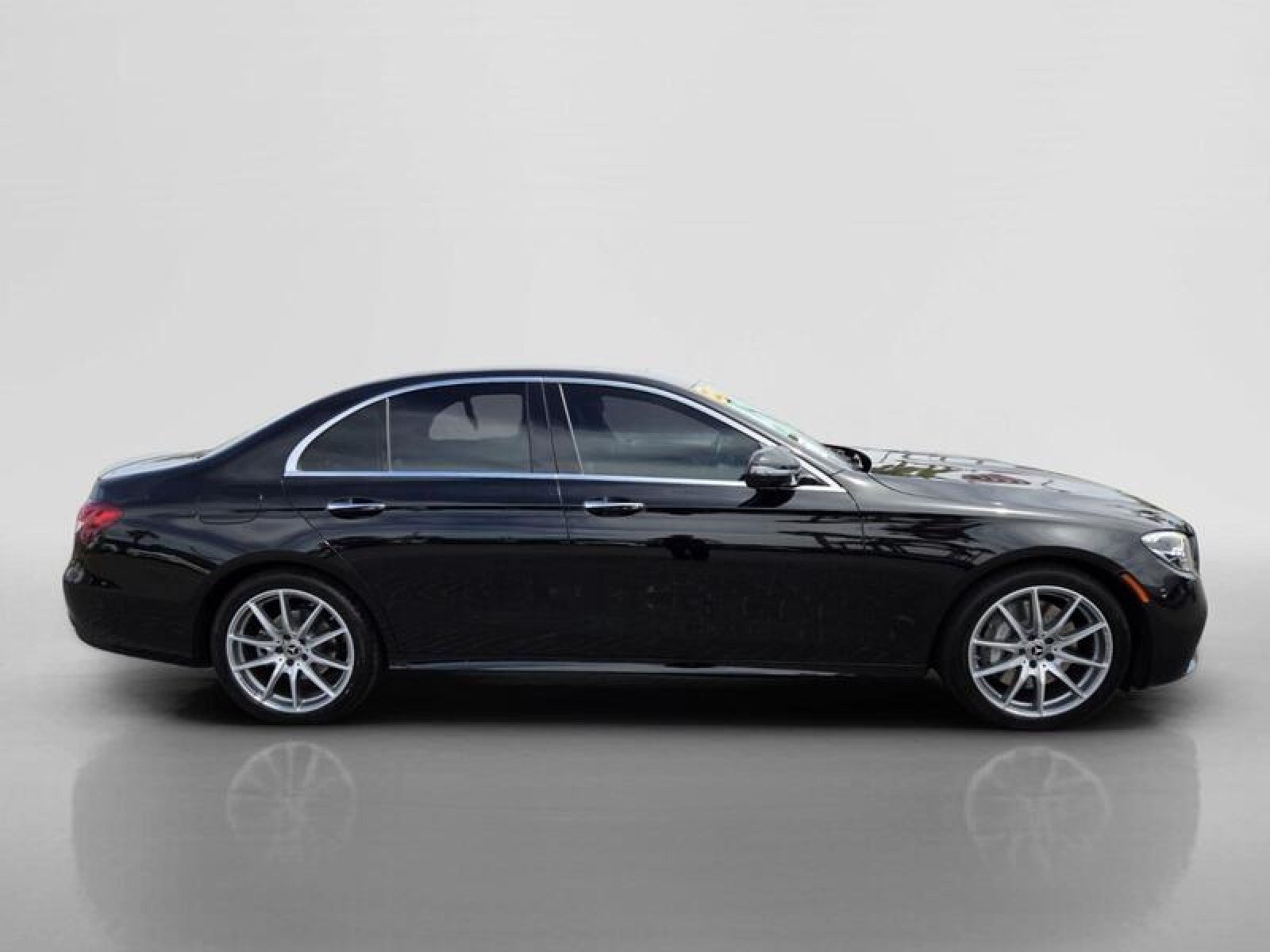Certified 2022 Mercedes-Benz E 350 Sedan image 6