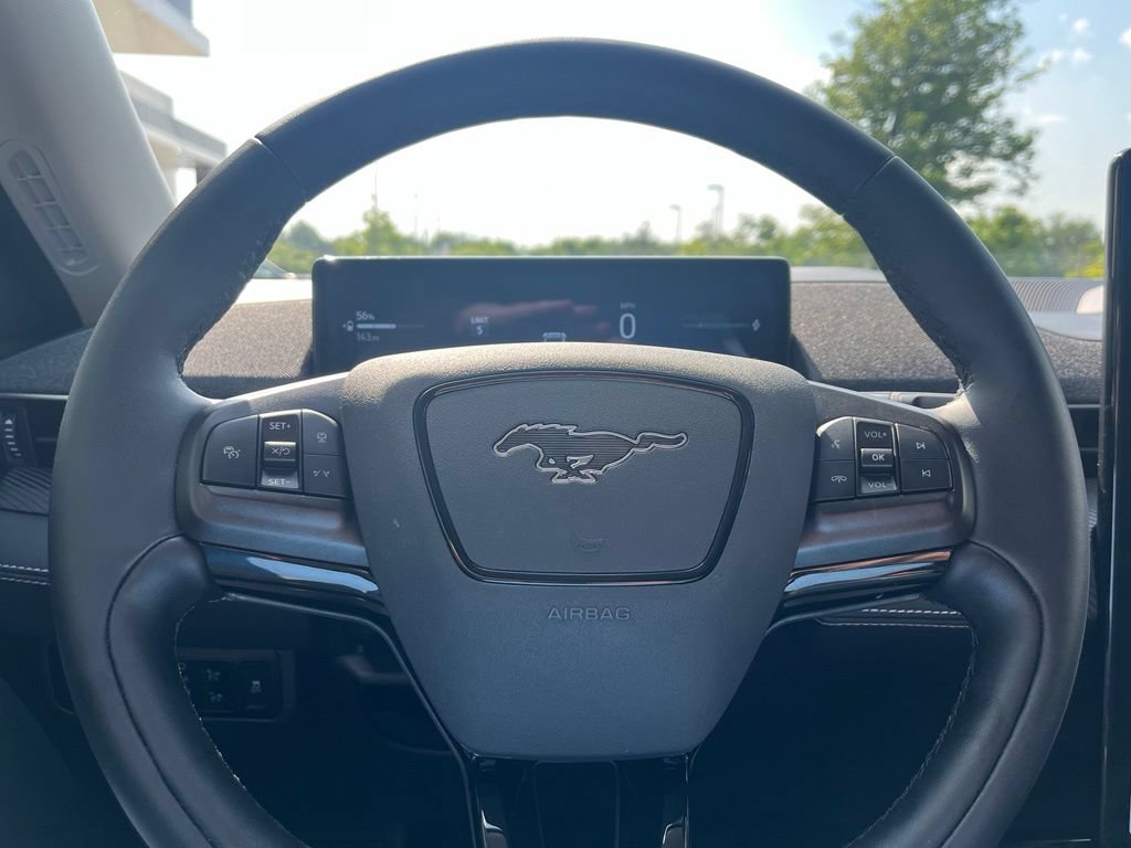 Used 2025 Ford Mustang Mach-E Premium AWD/4WD image 27