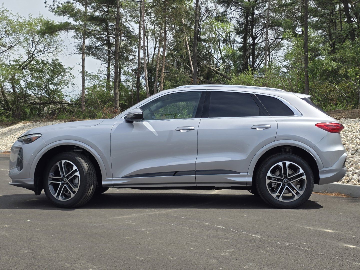 New 2026 Audi Q5 Premium Plus image 23