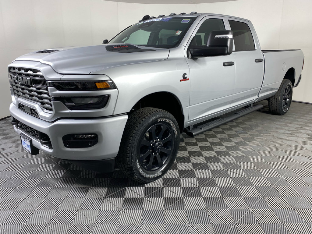 New 2026 RAM 2500 Tradesman AWD/4WD image 17