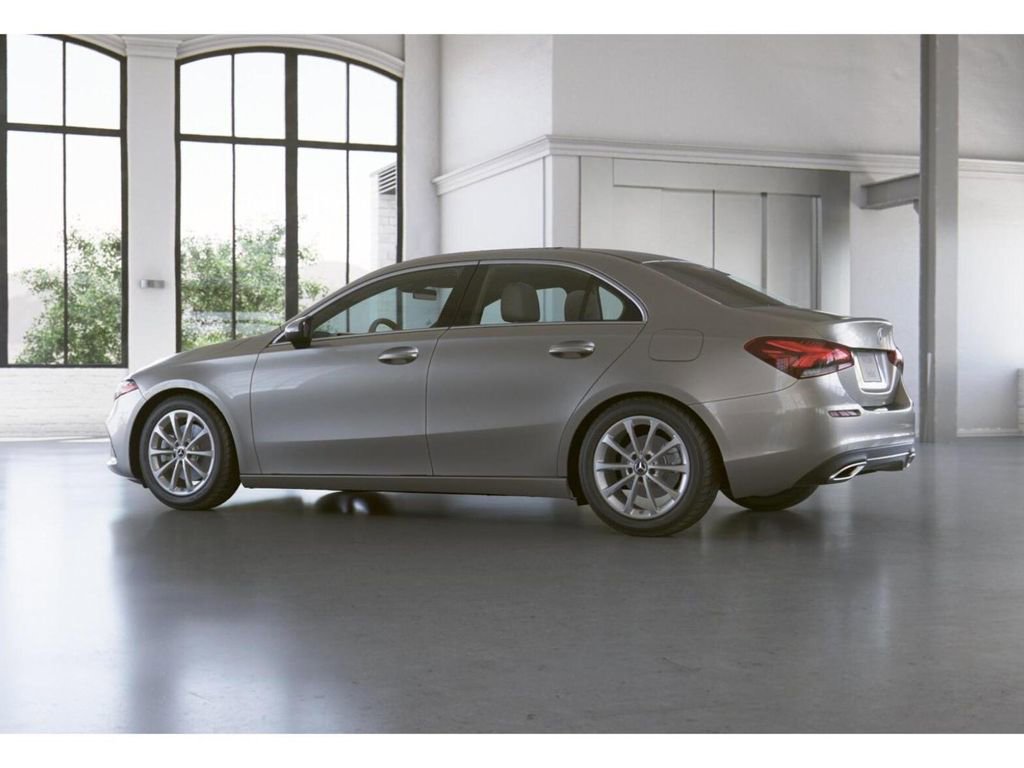 Certified 2020 Mercedes-Benz A 220 4MATIC image 32