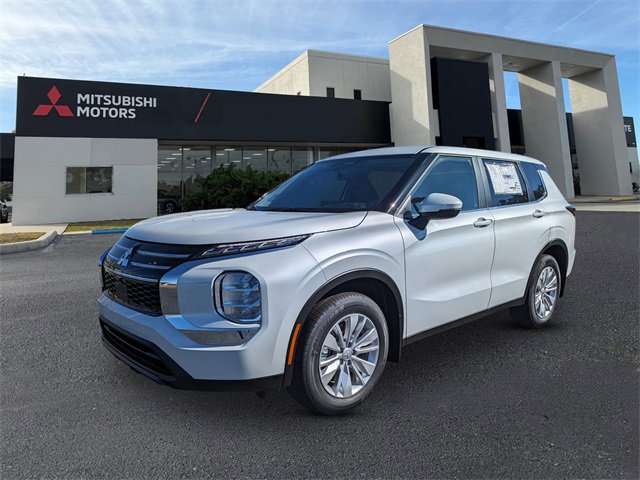 New 2025 Mitsubishi Outlander ES