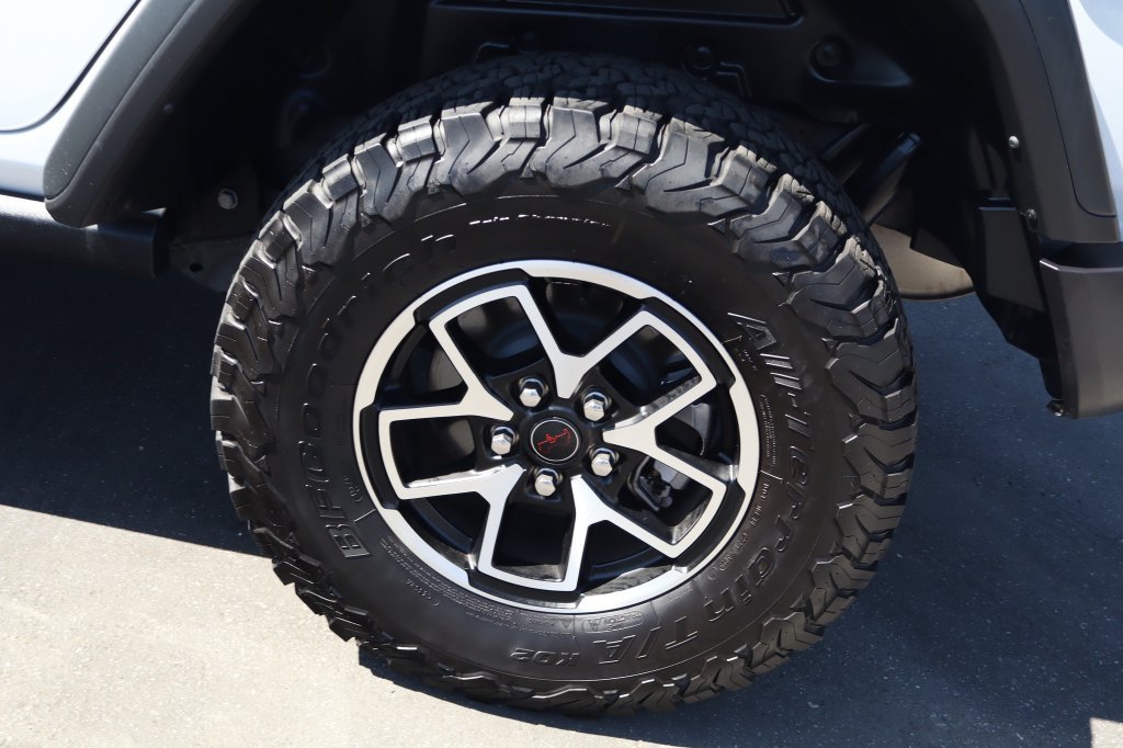 Certified 2025 Jeep Wrangler Unlimited Rubicon AWD/4WD image 13