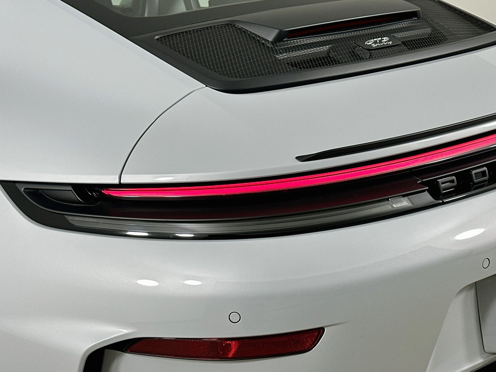Used 2026 Porsche 911 GT3 RWD image 12