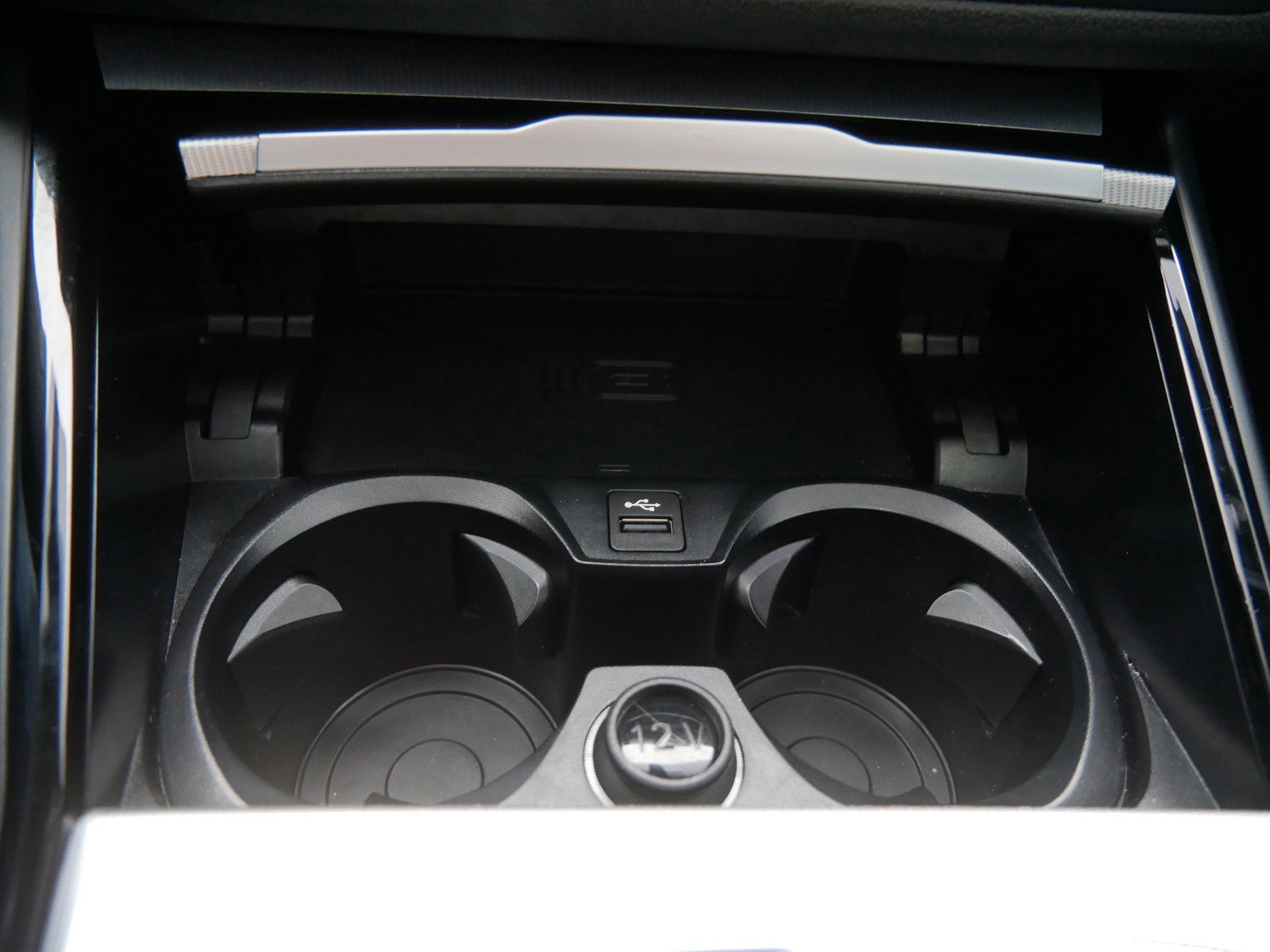 Used 2023 BMW 230i 230i w/ Premium Package image 25