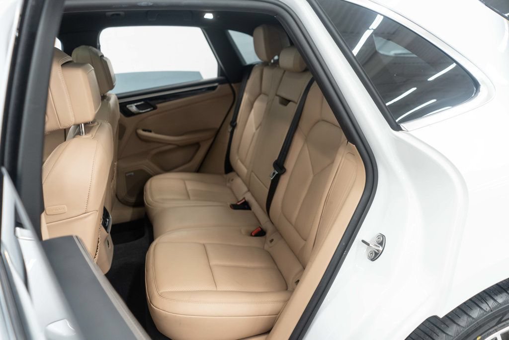 Used 2024 Porsche Macan S AWD/4WD image 15