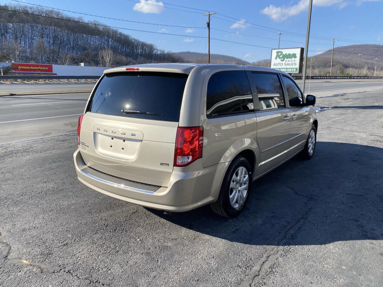 Used 2014 Dodge Grand Caravan SE w/ Quick Order Package 29E SE FWD image 6