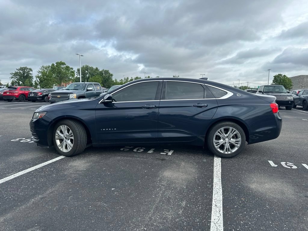 Used 2015 Chevrolet Impala LT FWD image 3