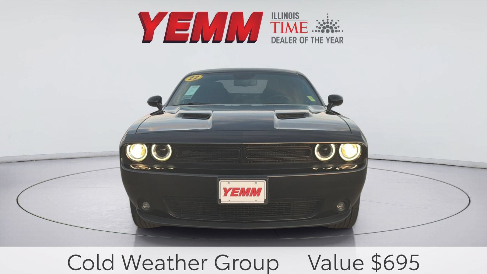 Used 2022 Dodge Challenger SXT w/ Blacktop Package AWD/4WD image 3
