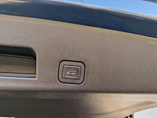 Used 2024 Chevrolet Traverse Z71 AWD/4WD image 7