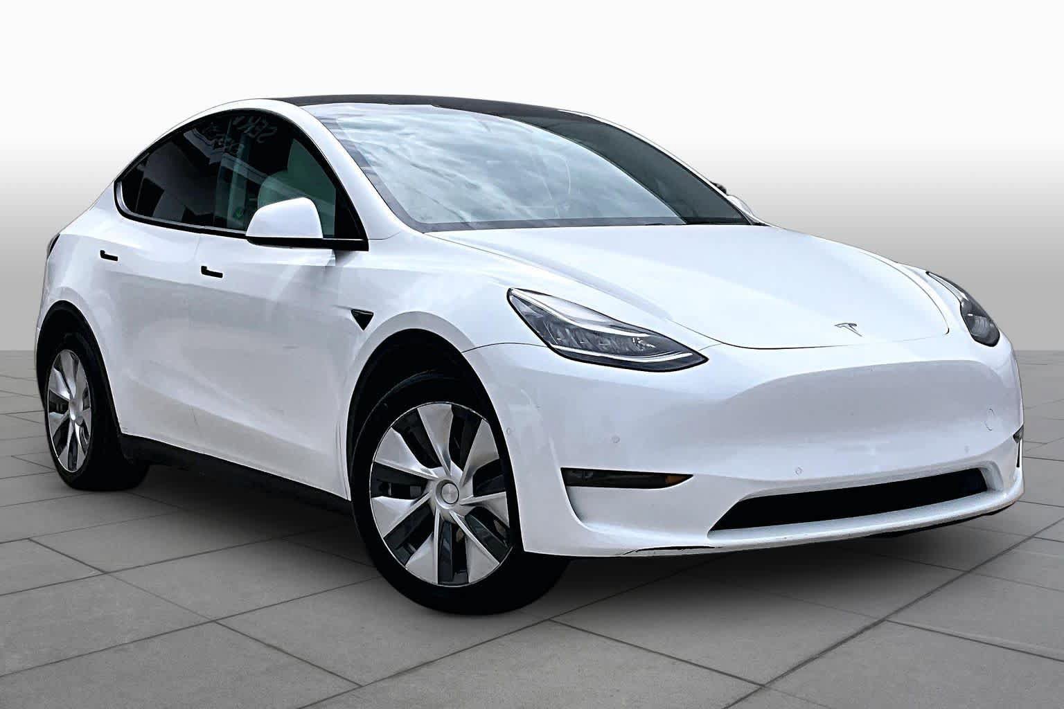 Used 2021 Tesla Model Y Long Range AWD/4WD image 2