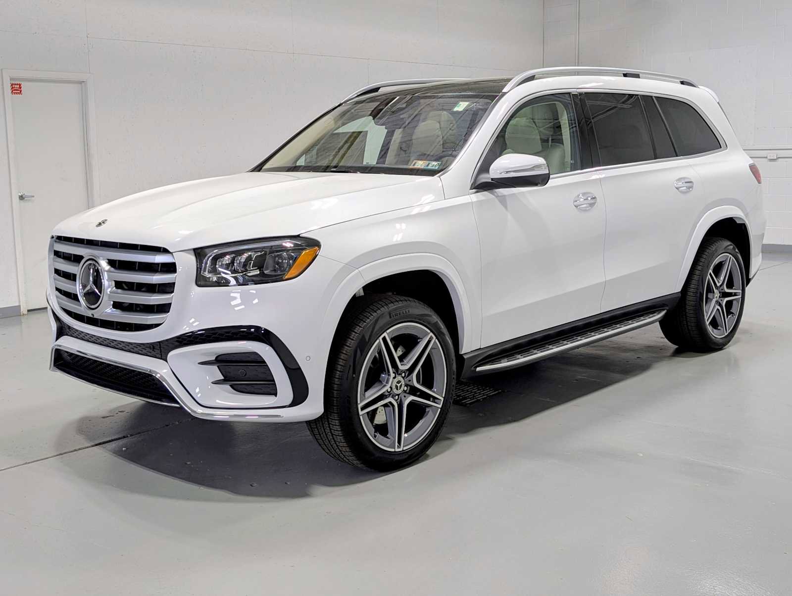 New 2026 Mercedes-Benz GLS 450 4MATIC image 1