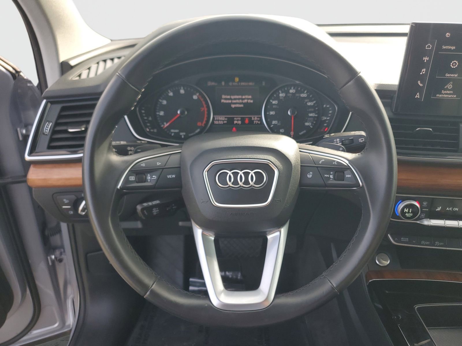 Used 2023 Audi Q5 2.0T Premium w/ Convenience Package image 24